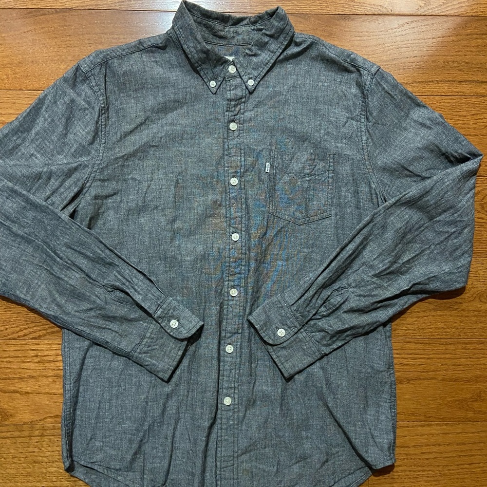 Levi’s Casual Button Up